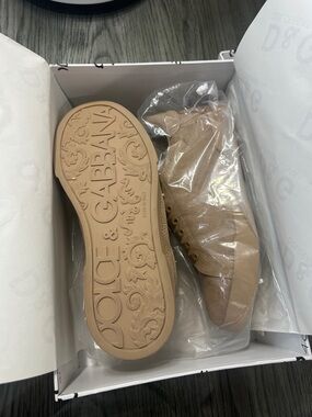 Dolce & Gabbana Beige Low-Top Women's Sneakers size 7